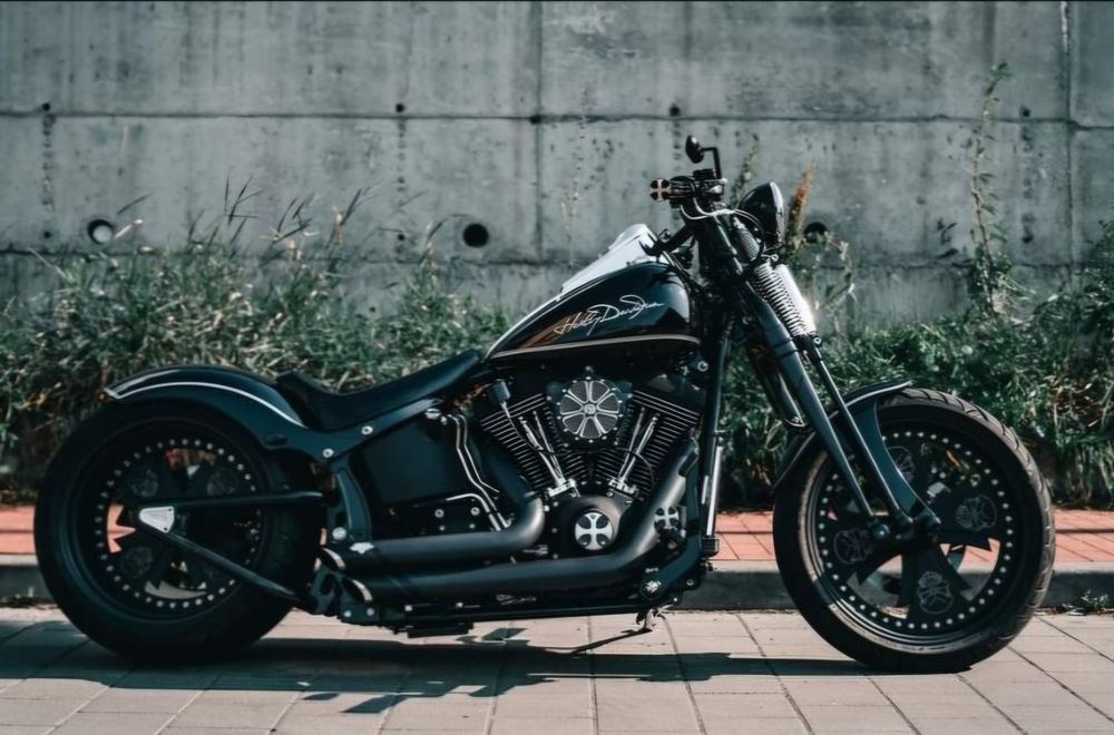 Harley-Davidson Nightrain Custom by Rick's Motorcycles Brasov • OLX.ro