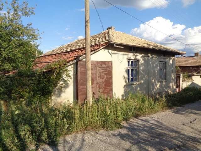 Продава се Къща в Търговище, Център - 180 кв.м за 889 €/кв.м - Снимка #1