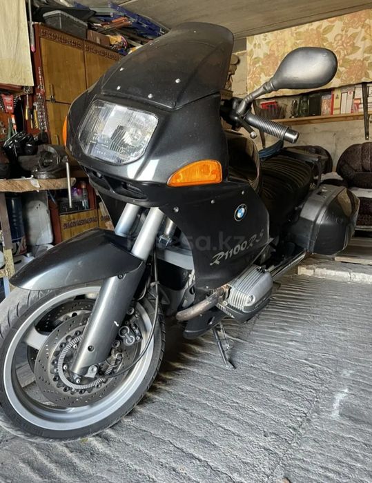 Продам мотоцикл BMW R1100RS
