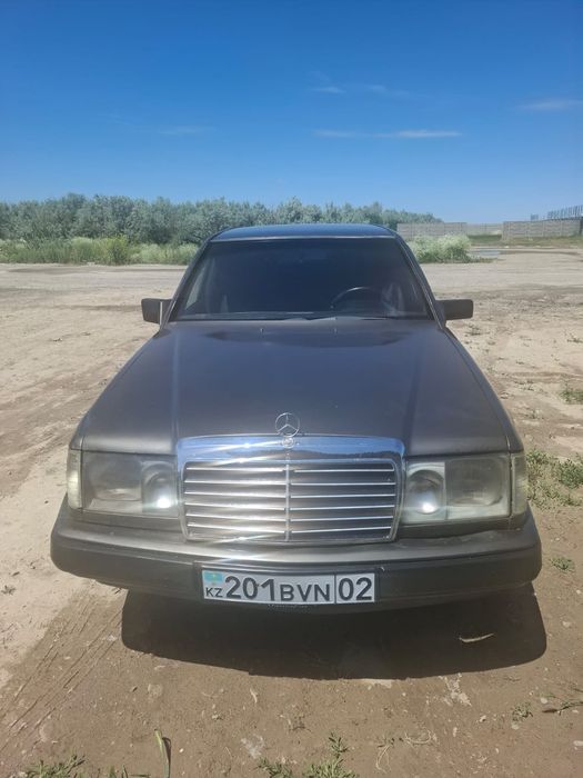 Mercedes benz 1989