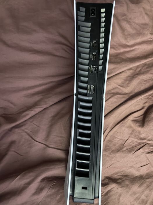 Se vinde ps5 și, tvmonitor