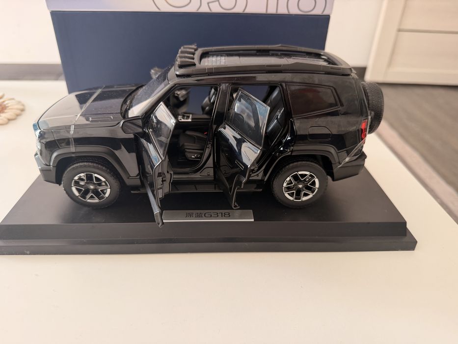 Моделька автомобиля Deepal G318 новый