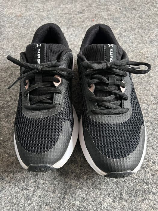 Спортни обувки Under Armour