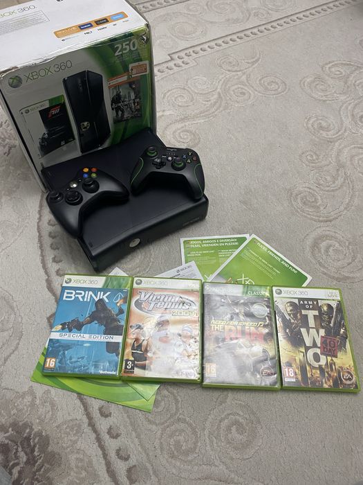 Xbox 360 slim nou cu cutie