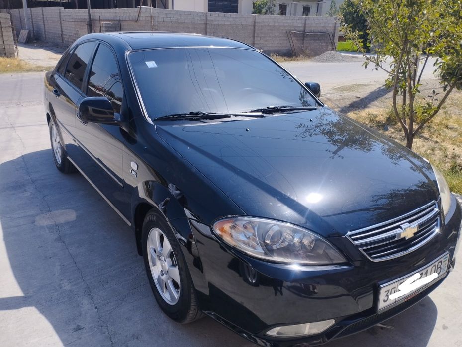 Qora jentra moshina idial