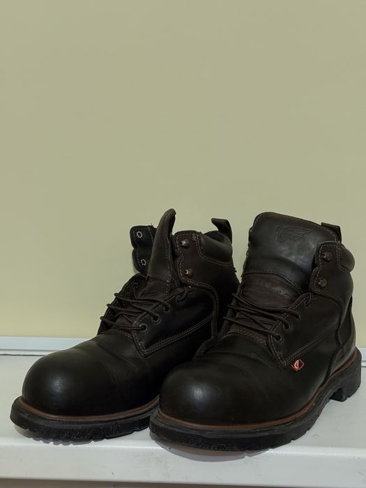 продам спец обувь 42 размер