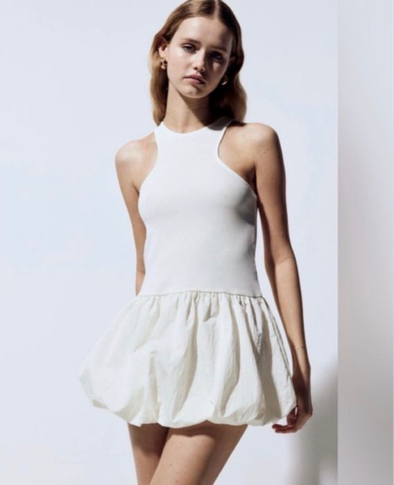 Рокля H & M  15€