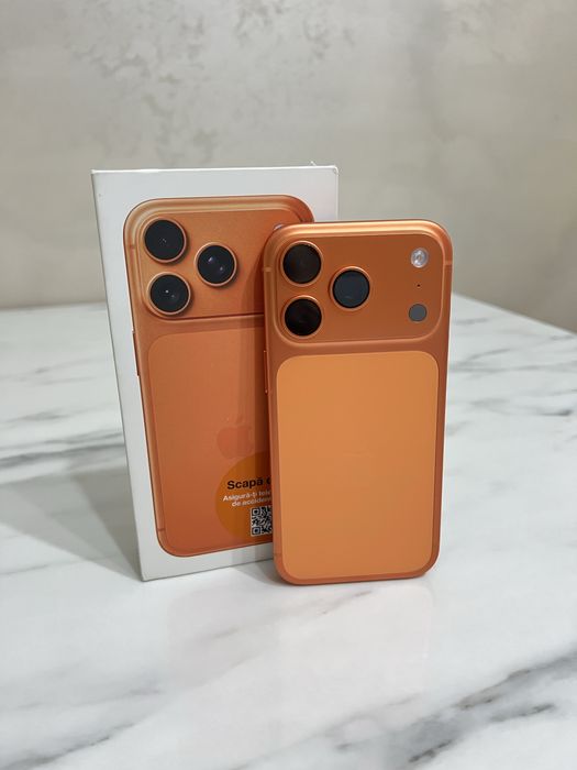 Vand iphone 17 pro , impecabil