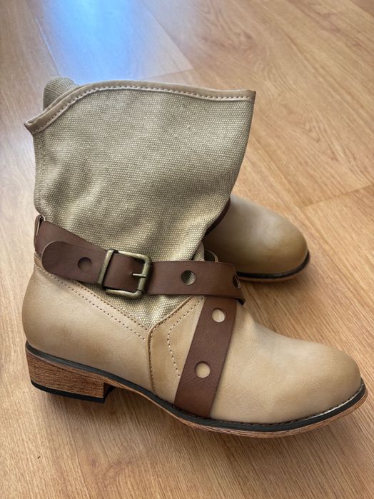 Обувки, боти, сандали