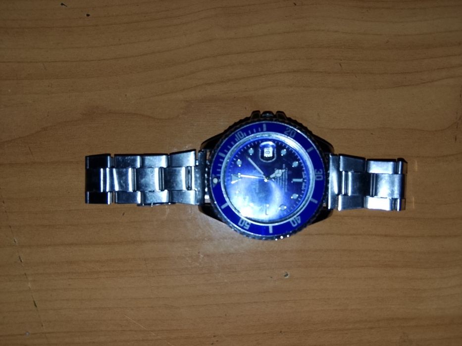 Roleks sotiladi xolati zor