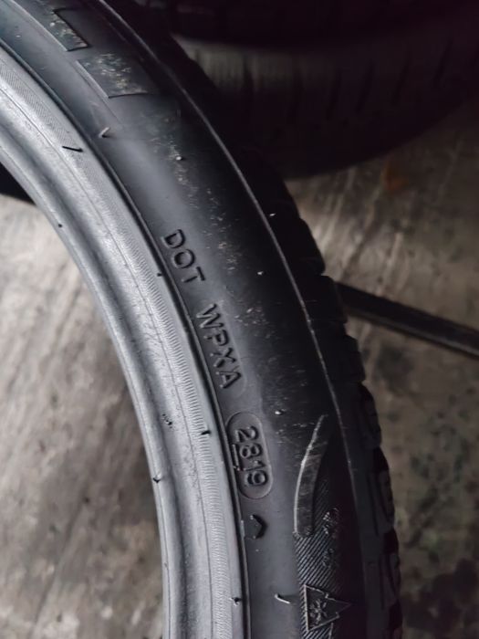 1 anvelopa 235 40 18