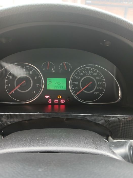 Gentra avtomat sotiladi