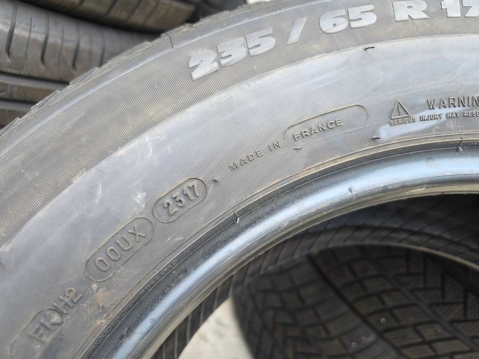 4бр Зимни гуми 235 65 17 - Michelin