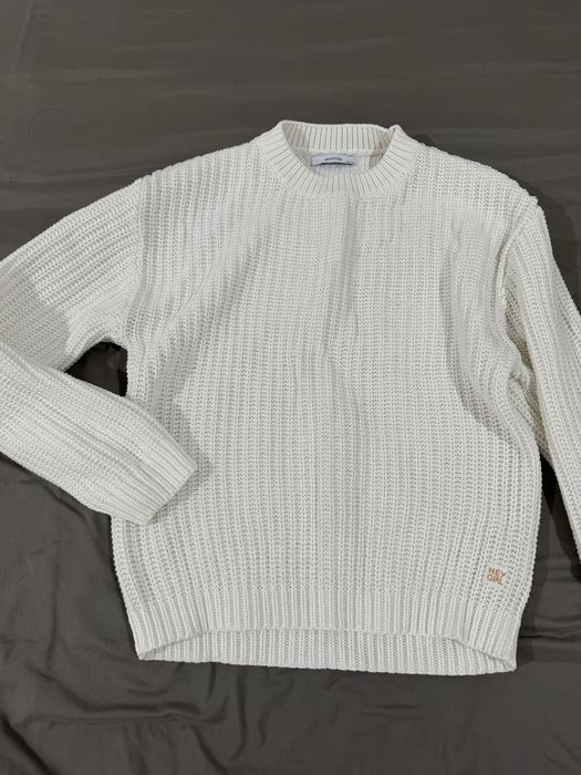 Продам подростковый свитер для девочки,ростовка 158см