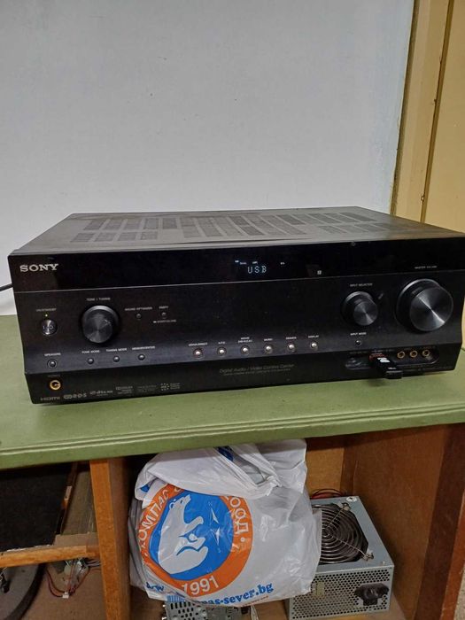 Продавам Дек усилвател Sony