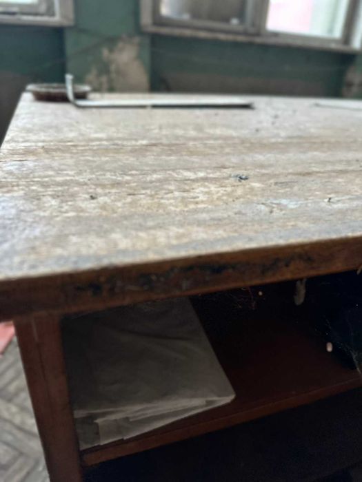 работна маса масивна