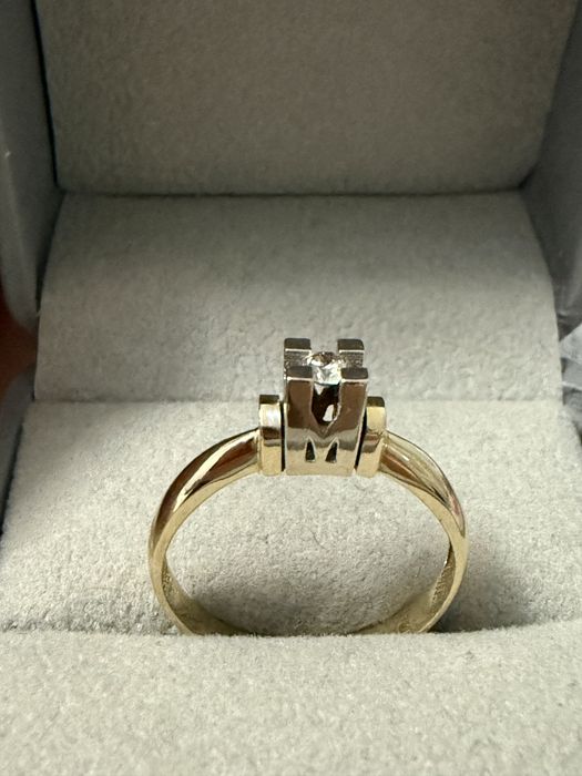 Бриллиантовое кольцо