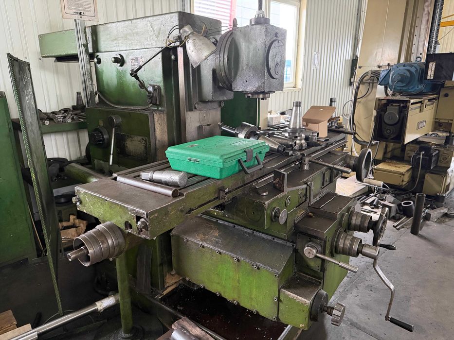 Masina de frezat FU 36 - Mecanica Cugir