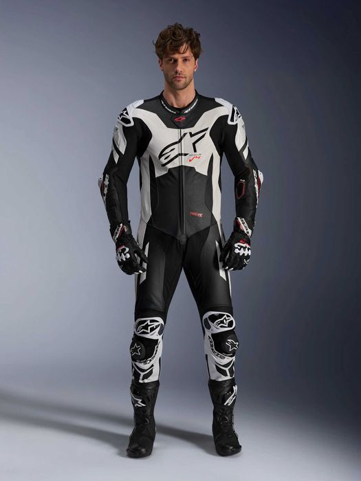 Цял кожен екип Alpinestars Gp Plus V4 Sprint One Piece Leather Suit