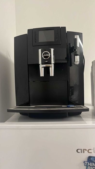 Vand expressor Jura E80 impecabil!