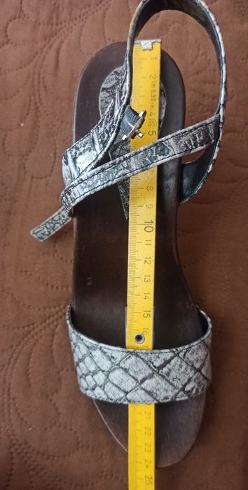 Дамски нови сандали