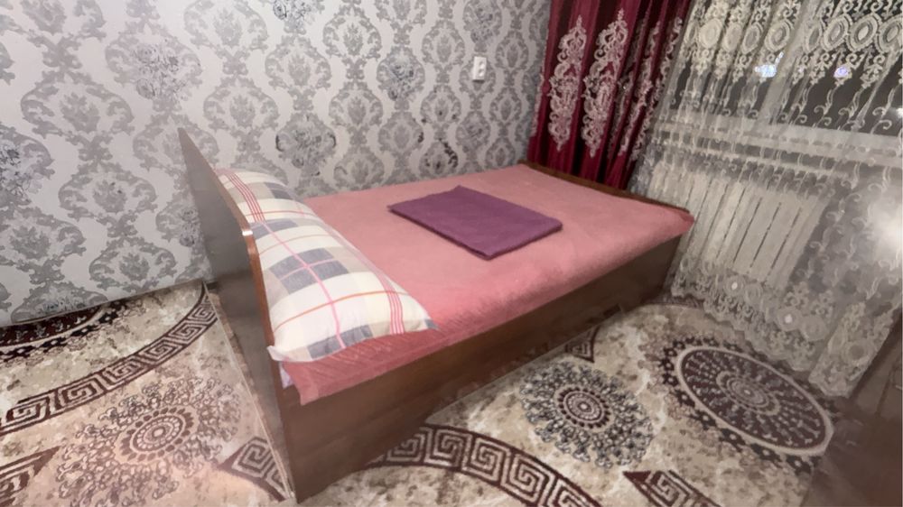 Продаётся спальный гарнитур