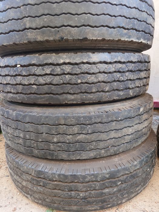 Покрышка на Ивеко Дейли