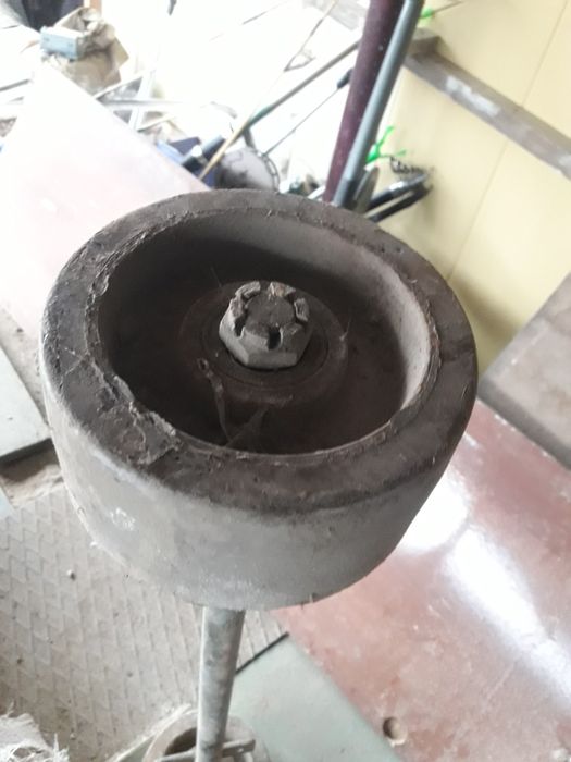 Продам колесо для тележки