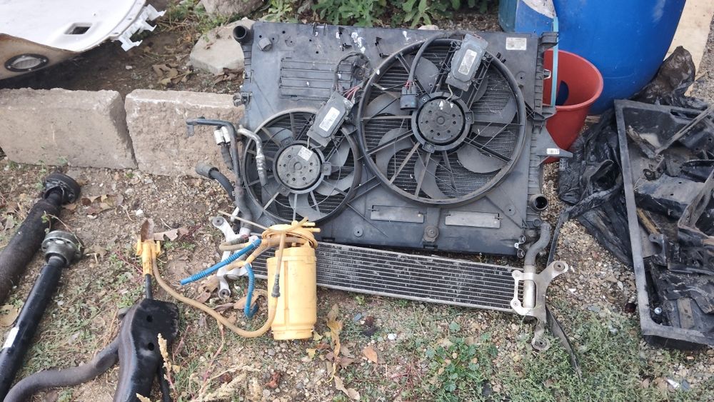 Audi q7  2008 3.д 233