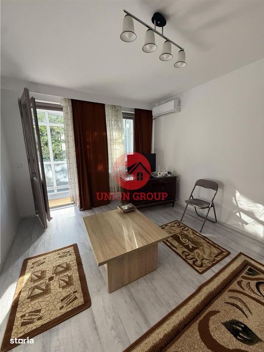 Apartament De Inchiriat 3 Camere, Semidecomandat, Zona Tomis 2