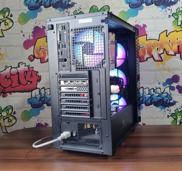Unitate PC Gaming: i5 8500/16GB RAM/GTX 1080 8GB/256GB SSD/1TB HDD/ARGB