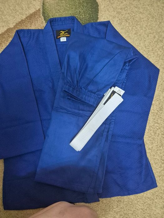 Продам новое кимоно