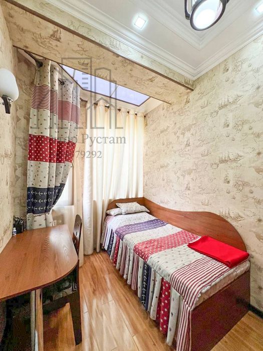 4/4/9 Голден Хаус Паркентски