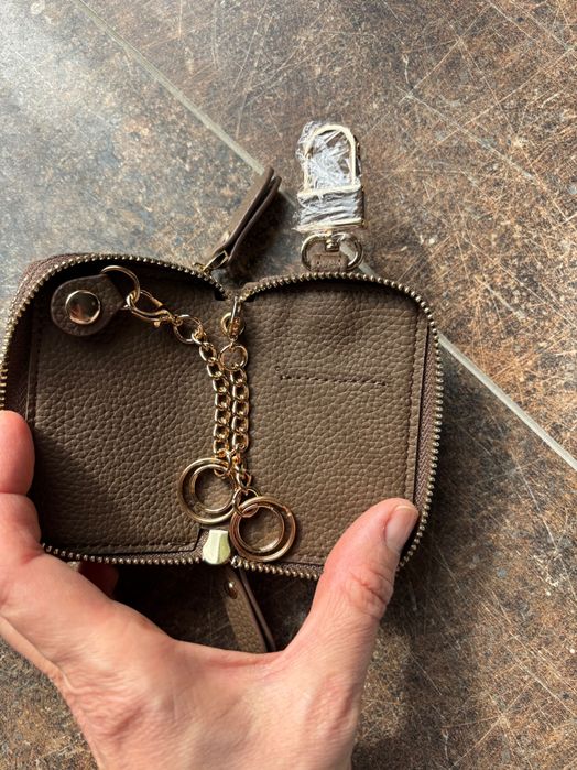 Кафяв калъф за ключове за кола, дистанционно за кола, ключодържател