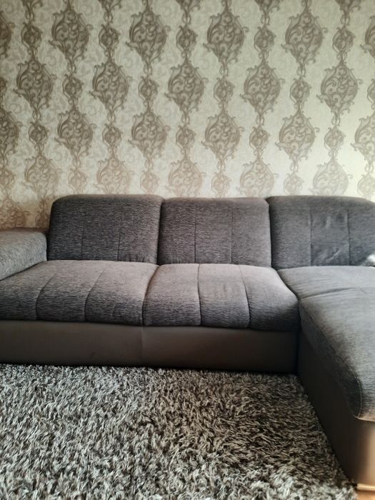 Vând colțar cu lada de depozitare în stare perfecta