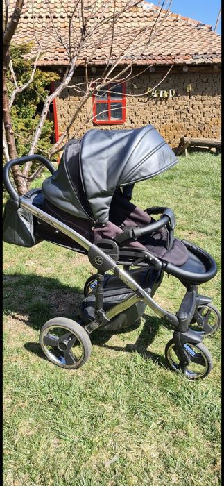 Бебешка количка Junama