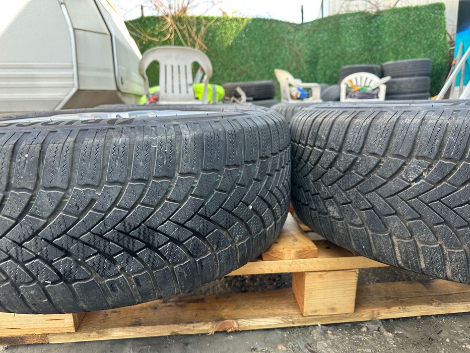 Джанти с Гуми 235/55R17 Mercedes