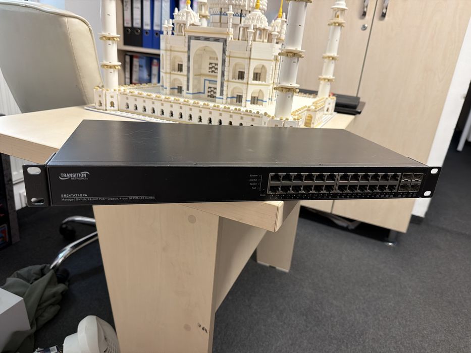 Transition Networks  24 port+PoE