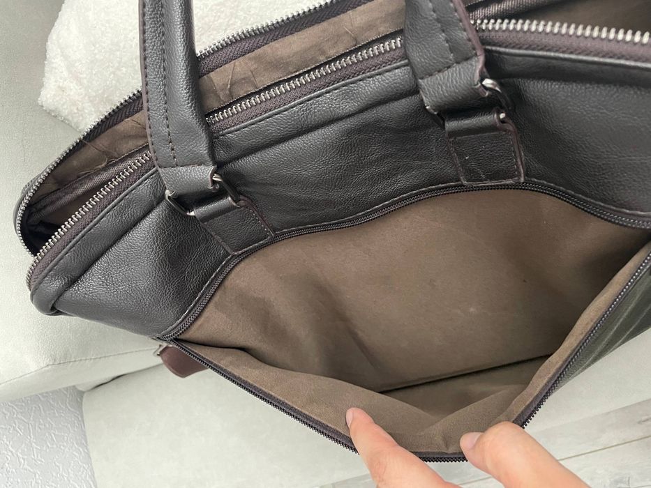 Коричневая кожанная сумка