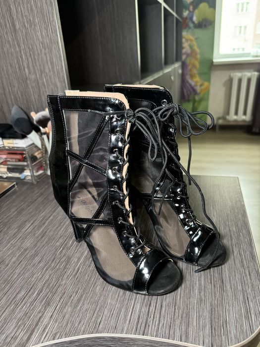 Туфли для хай хилс, Хайхалсы