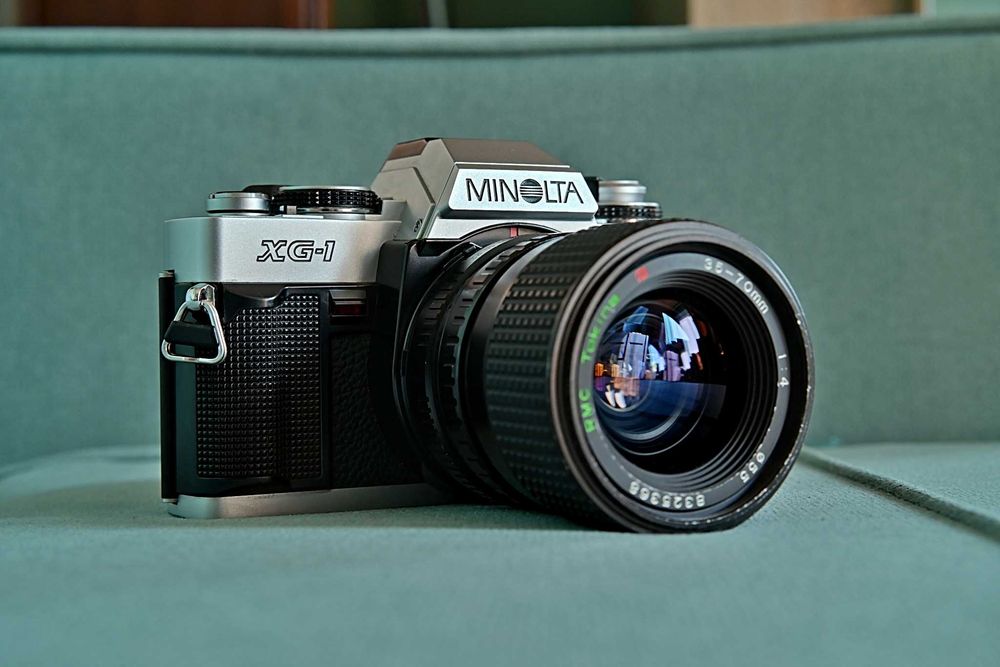 Minolta XG-1 + Obiectiv Tokina 35-70mm f.4