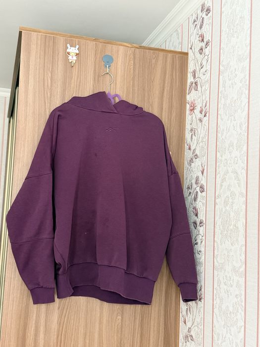 Продаю толстовку срочно