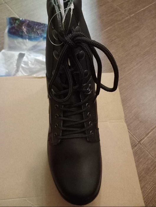 Полицейски  кубинки