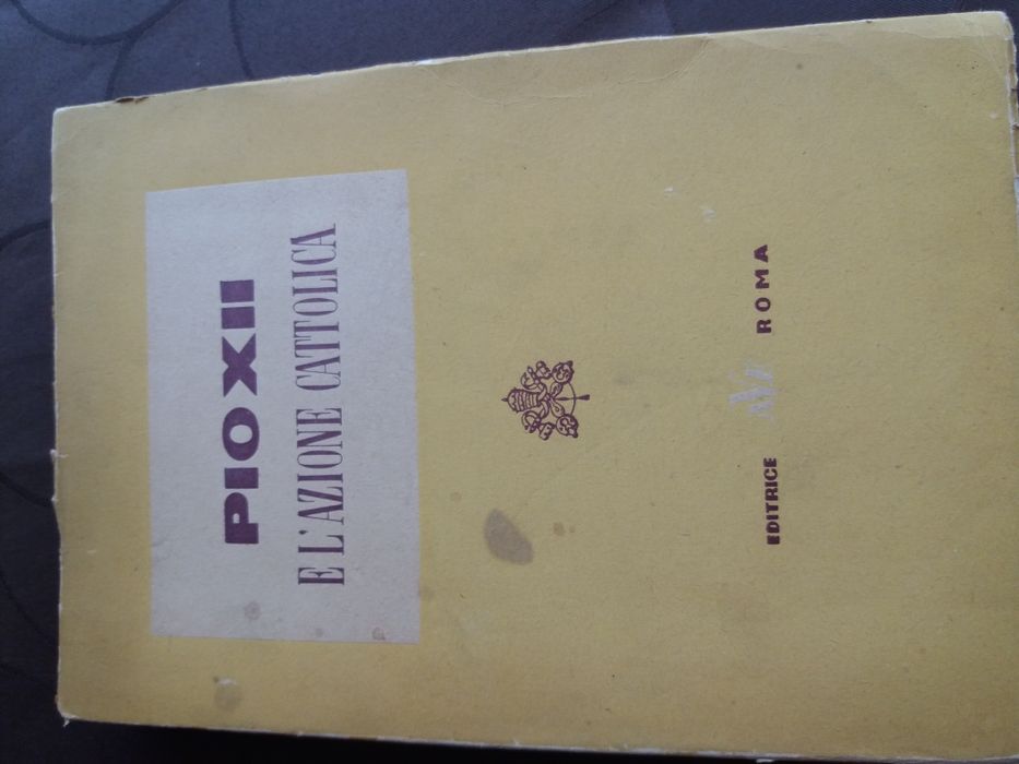 Стара църковна книга на латински език