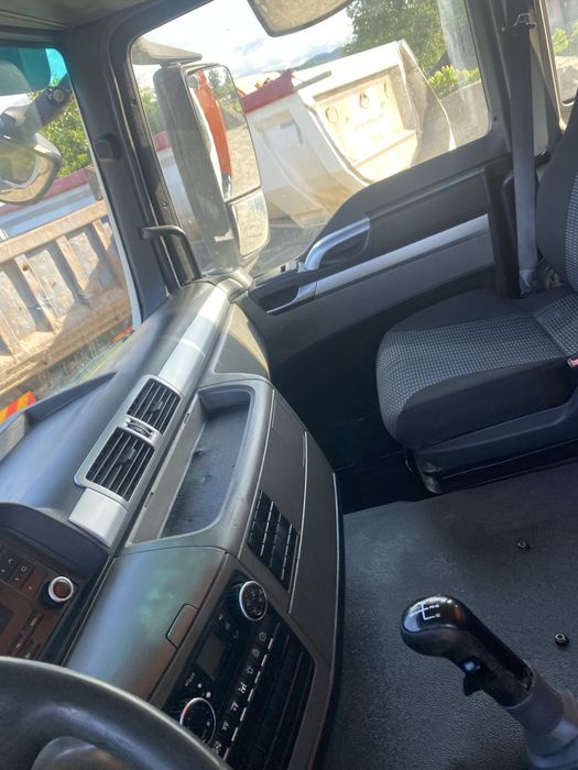 Vand man tgs 6x4  si 8x4 bascula