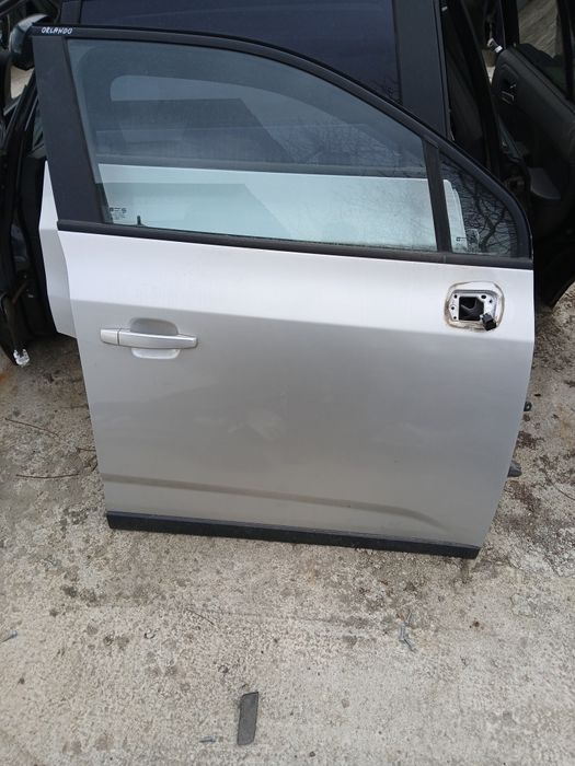 Предна дясна врата Chevrolet Orlando