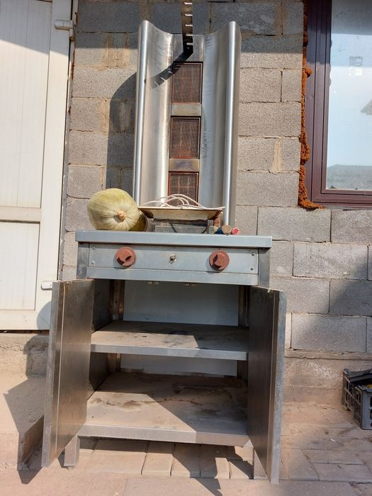 Газовый гриль вертикальный