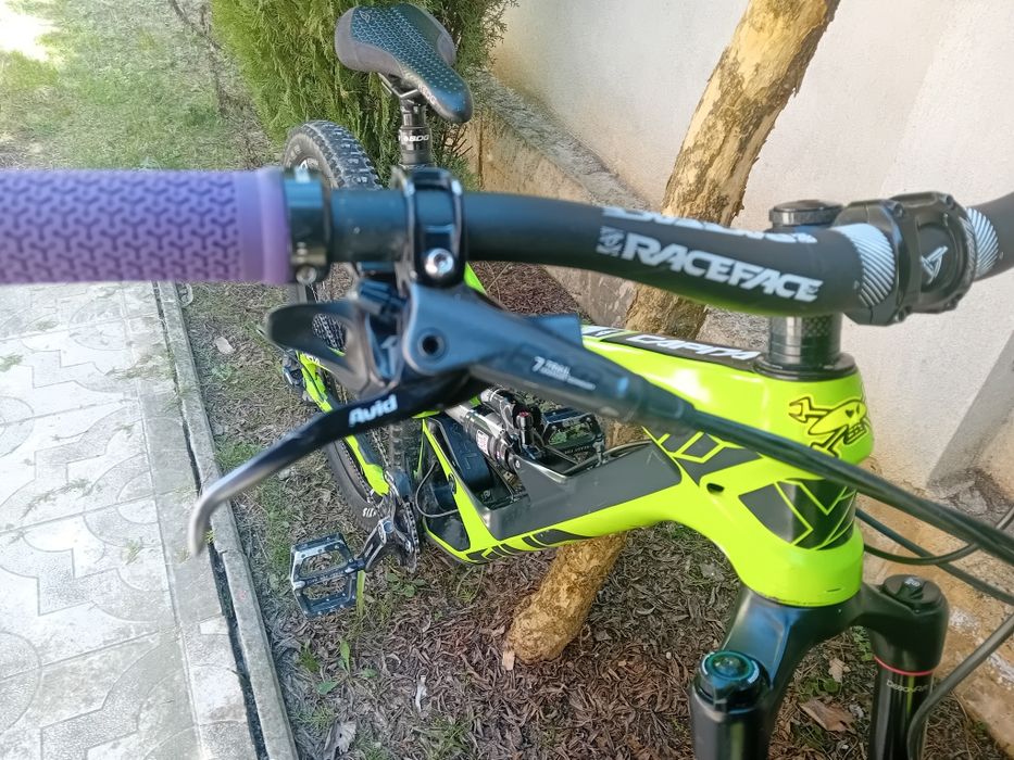 YT Capra CF Карбон 27.5, L , Ендуро, Мекица