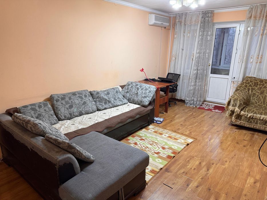 Продам раздвижной диван