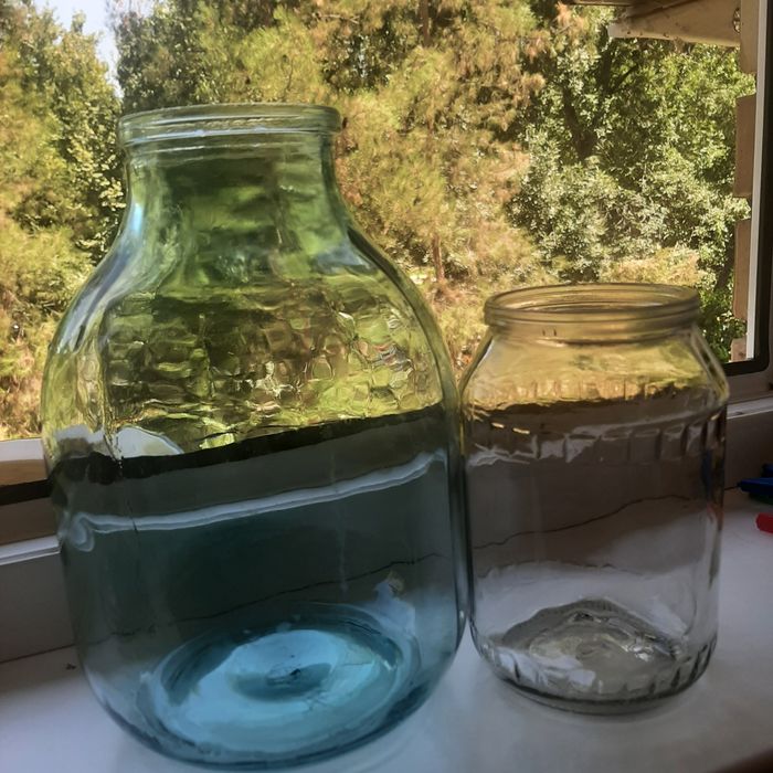 Банки 1лит. 2-лит.Продаются